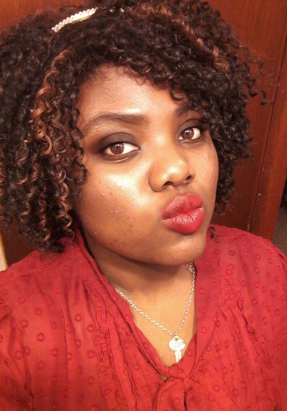 Mindy Kaling Glam Makeup Tutorial