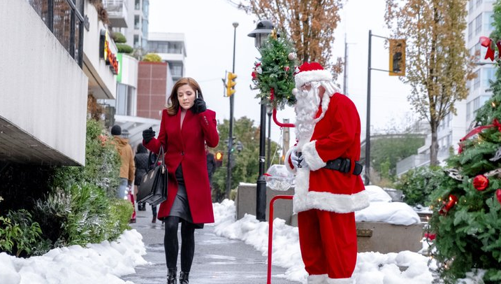 Mingle All the Way | Hallmark Holiday Channel